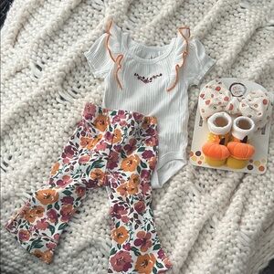 Baby Essentials White Ruffled floral two piece set